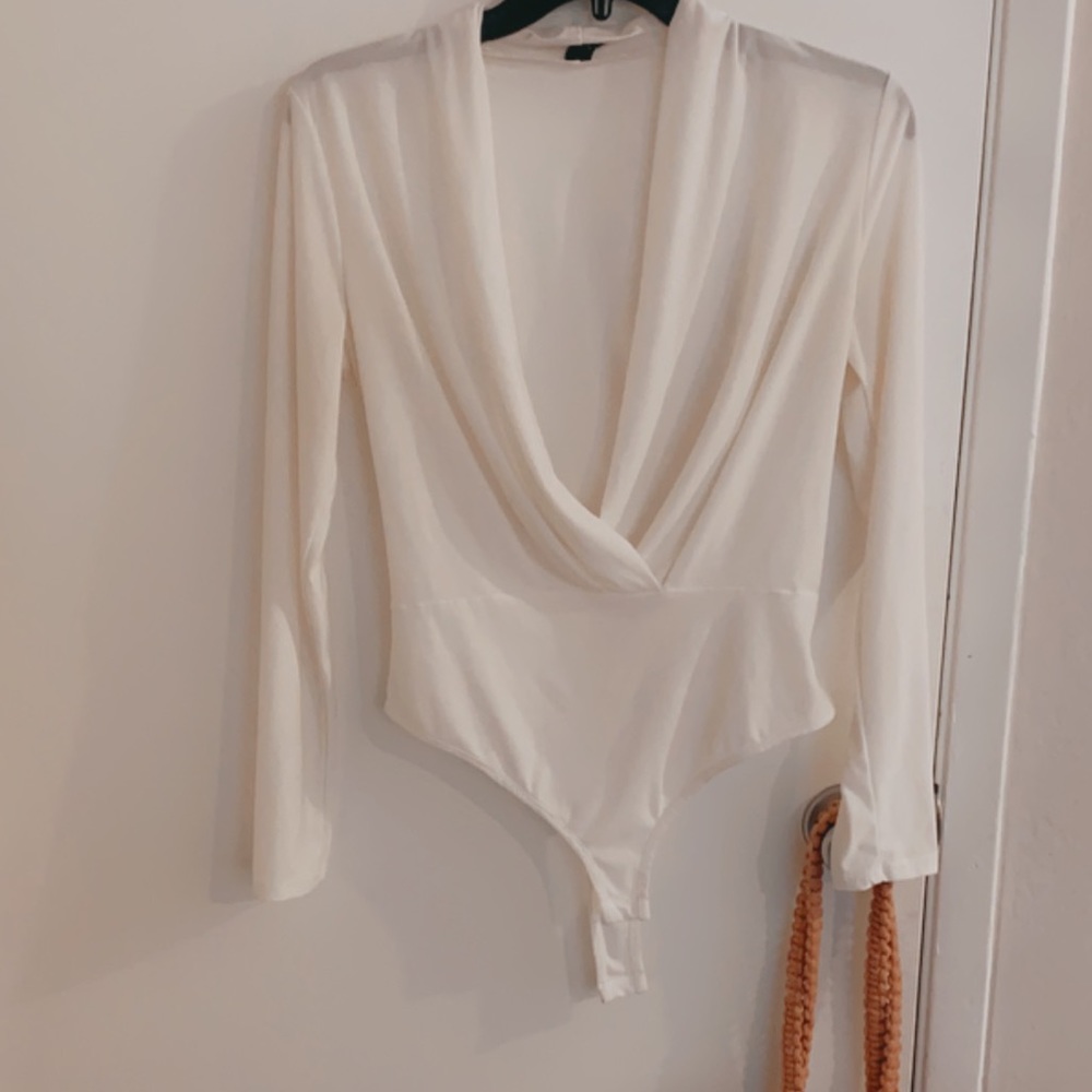 Windsor White scoop neck Body suit